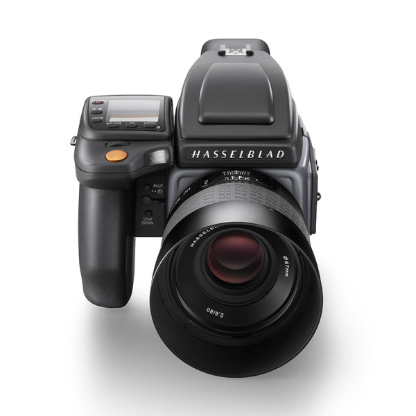 Hasselblad Launches a New Medium Format Camera System With 50mp & 100mp